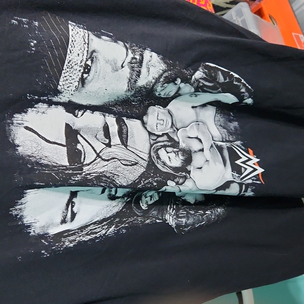 Med WWE TShirt